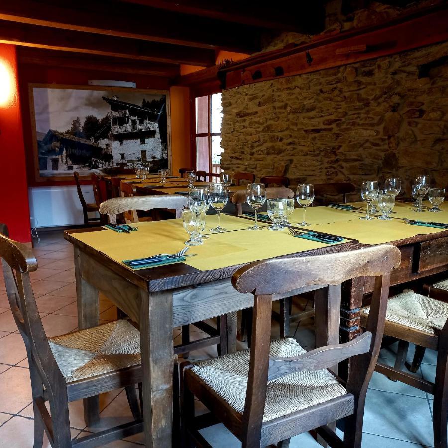 מרמורה Albergo Diffuso La Marmu Osteria Della Croce Bianca מראה חיצוני תמונה