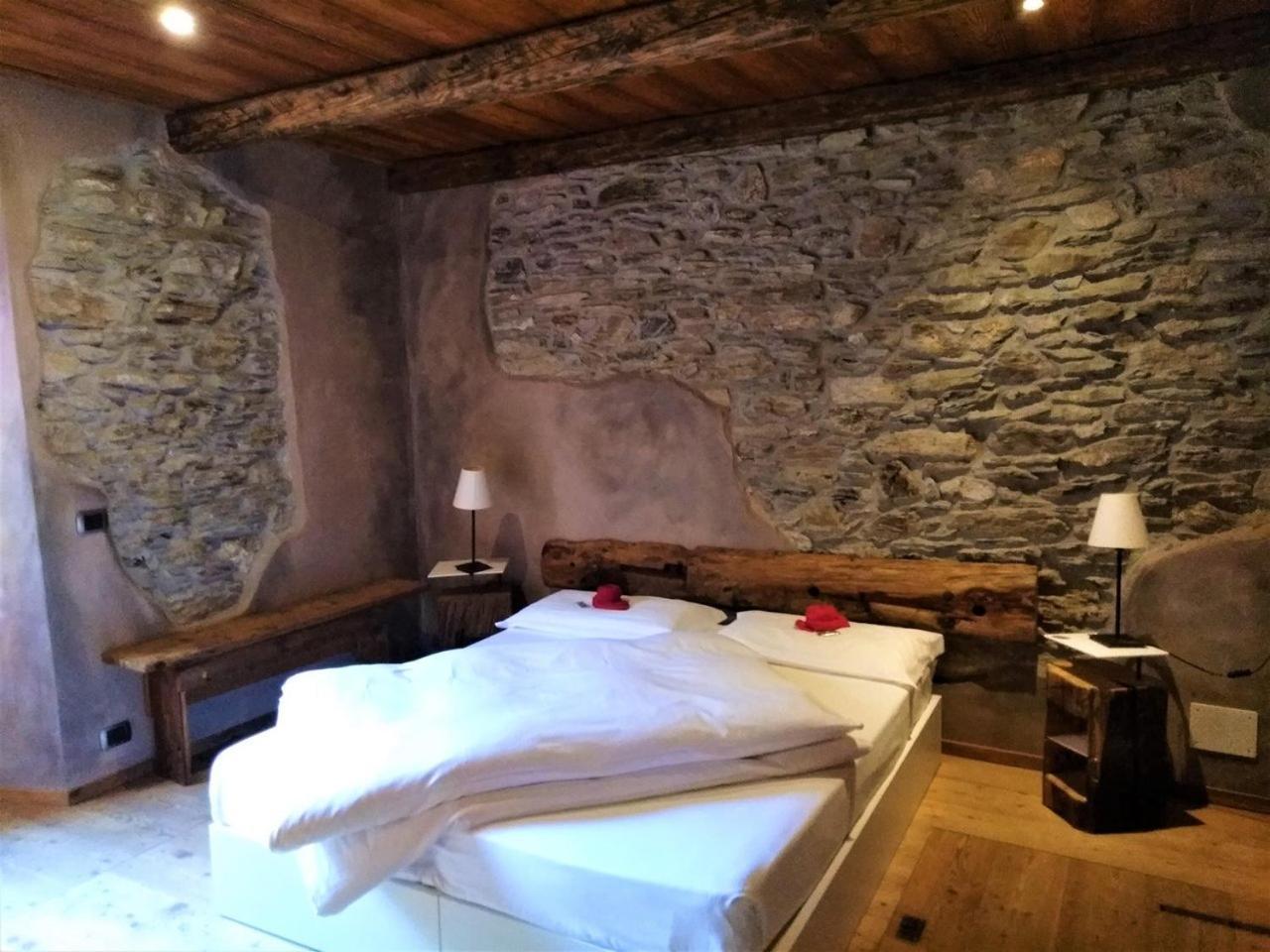 מרמורה Albergo Diffuso La Marmu Osteria Della Croce Bianca מראה חיצוני תמונה